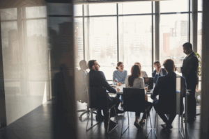 6 Tage Woche Mitarbeiter im Büro