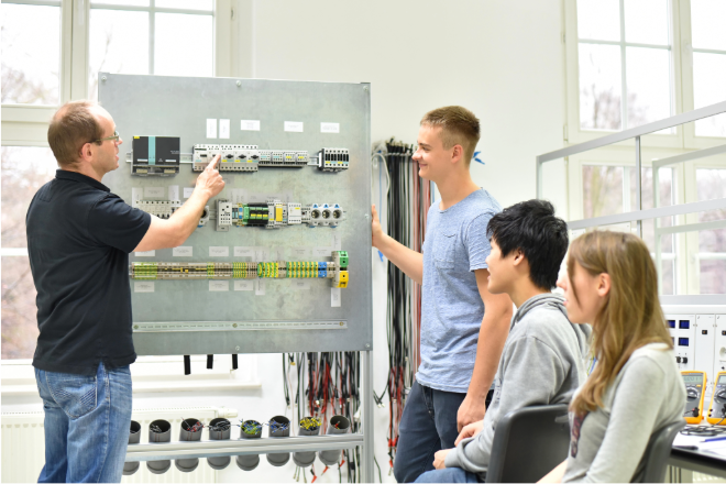 Ausbilder qualifizieren im Unternehmen